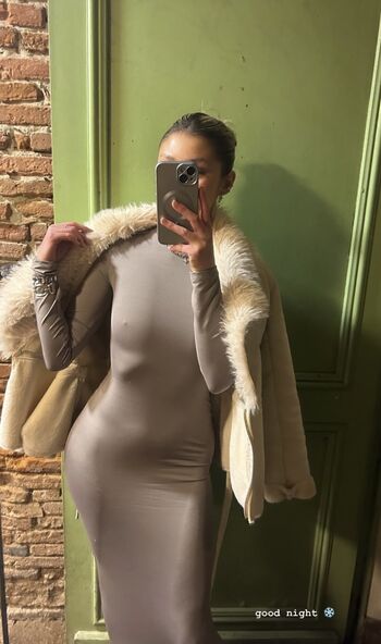 Full leaked Yvslla private photo