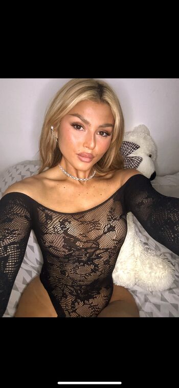 Full leaked Yvslla private photo