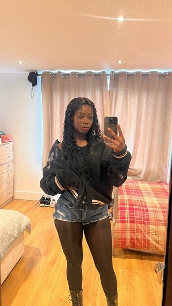 Full leaked Yyaizabennett private onlyfans photo