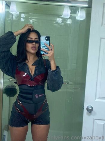 Full leaked Yzabeya page private photo