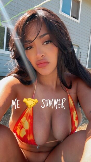 Full leaked Yzabeya page private photo