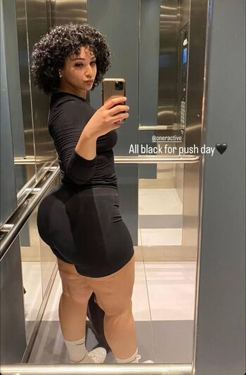 Full leaked Zainaabb ab private onlyfans photo