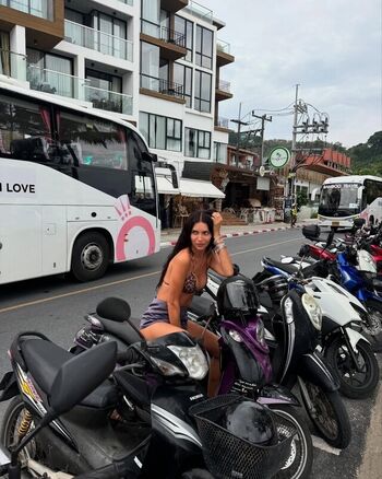 Full leaked Zaira nara private photo