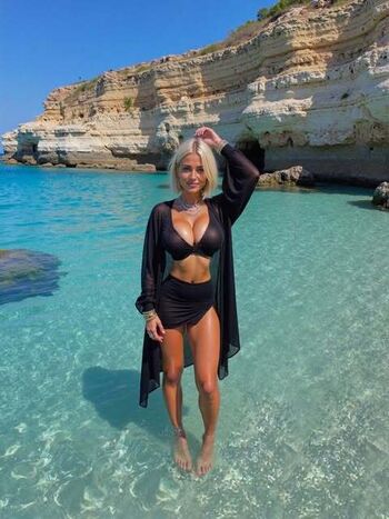 Full leaked Zara davis private photo
