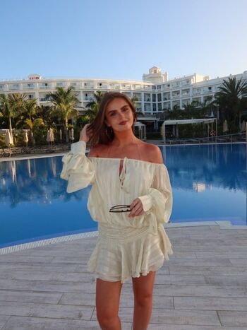 Full leaked Zara deasy private photo
