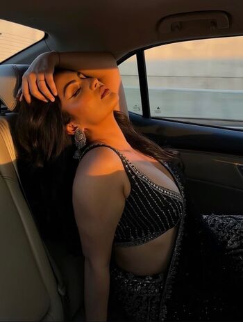 Full leaked Zara farooq private photo