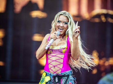 Full leaked Zara larsson page private photo
