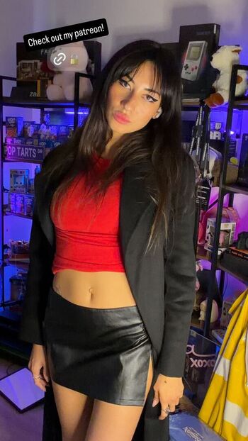 Full leaked Zaraondemand page private photo