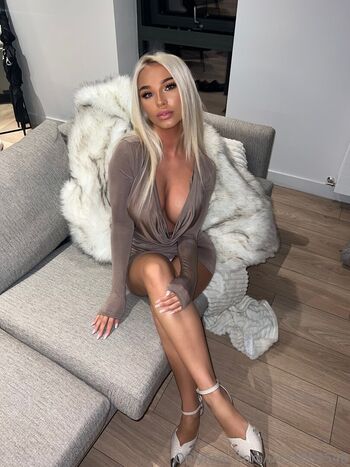 Full leaked Zarayoung private photo