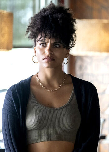 Full leaked Zazie beetz private photo