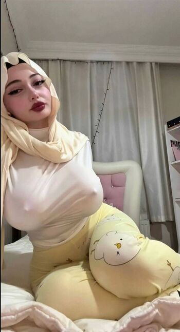 Full leaked Zelal page private photo