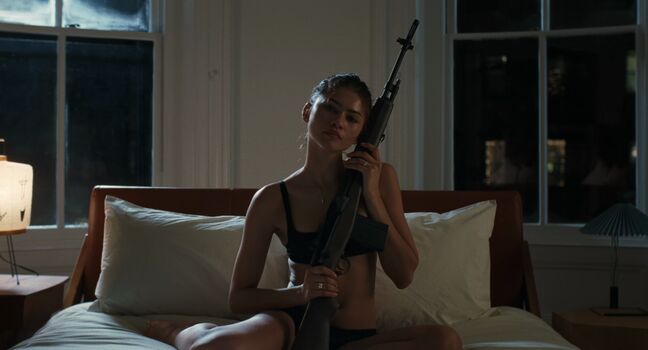 Full leaked Zendaya private photo