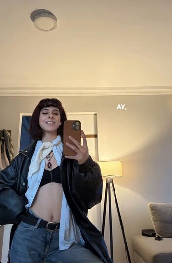 Full leaked Zeynep private photo