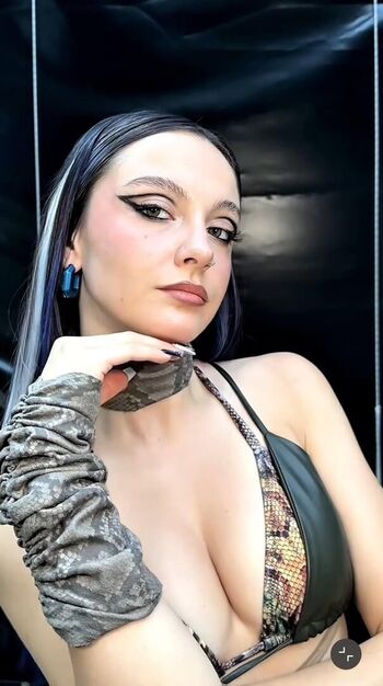 Full leaked Zeynepoktay private photo
