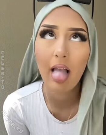 Full leaked Zeynohijabi private onlyfans photo