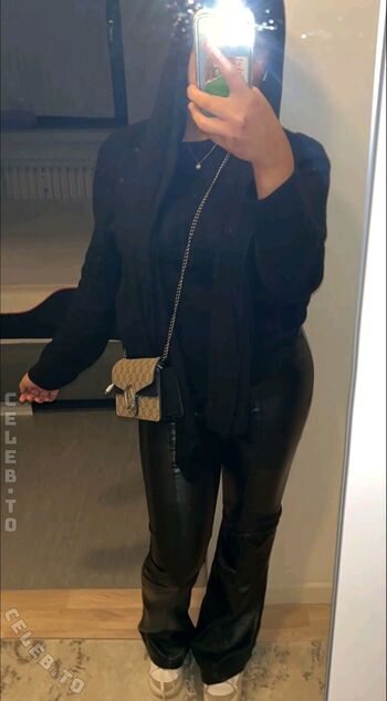 Full leaked Zeynohijabi private photo
