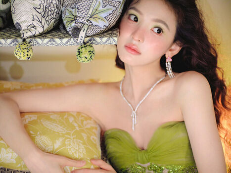 Full leaked Zhang ruonan page private photo