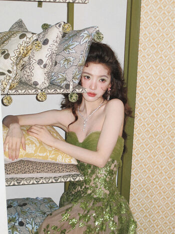 Full leaked Zhang ruonan page private photo