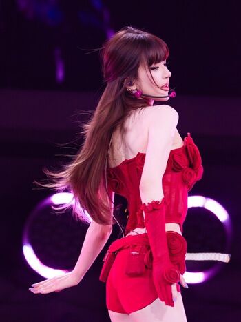 Full leaked Zhao lusi private photo