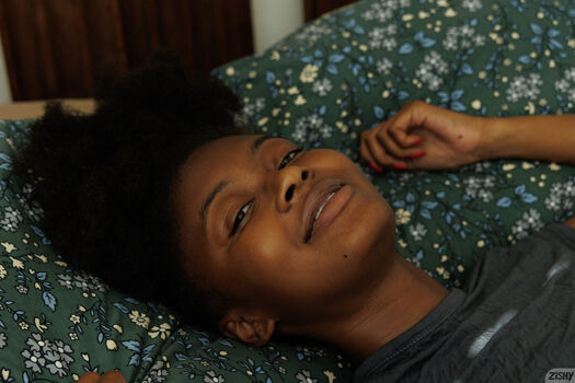 Full leaked Zishy  page private onlyfans photo