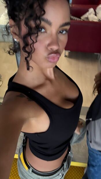 Full leaked Znefer page private onlyfans photo