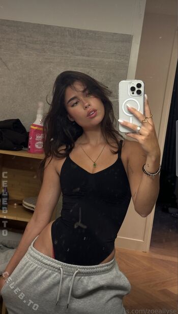 Full leaked Zoe allyse private photo