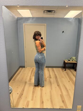 Full leaked Zoe ebarb private photo