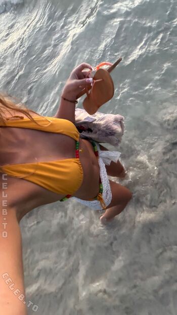 Full leaked Zoe kaeppele  page private onlyfans photo