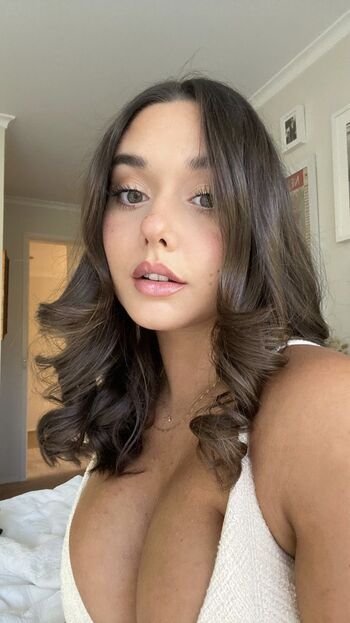 Full leaked Zoe kalotheos private onlyfans photo