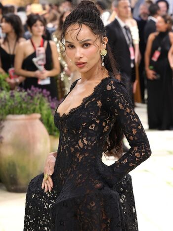 Full leaked Zoe kravitz page private photo