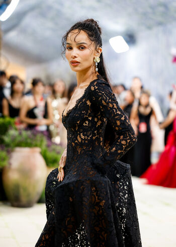 Full leaked Zoe kravitz private photo