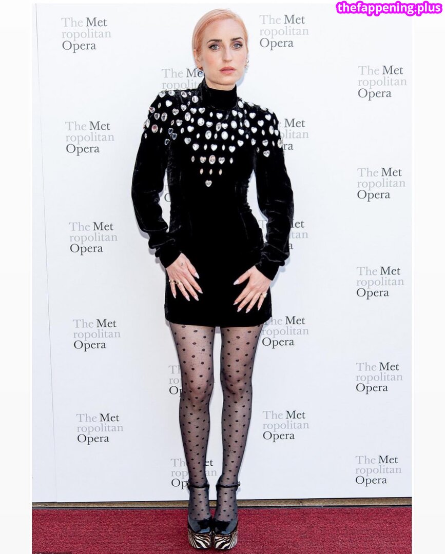 Zoe Lister Jones / https: / zoelisterjones Naken OnlyFans Foto #24