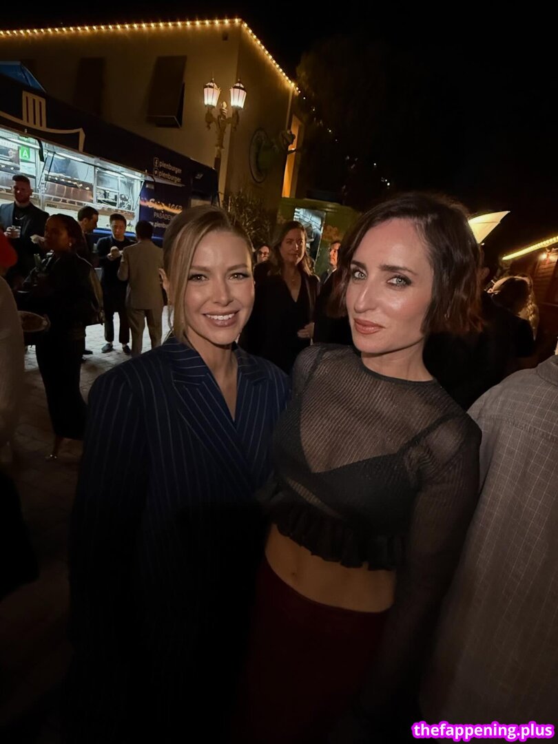 Zoe Lister Jones / https: / zoelisterjones Photo OnlyFans Nu #45