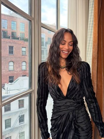 Full leaked Zoe saldana private photo