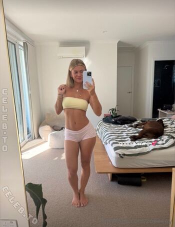 Full leaked Zoeeeey private photo