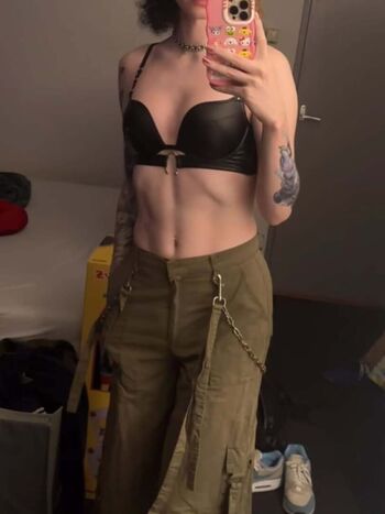 Full leaked Zoelagoblina page private photo