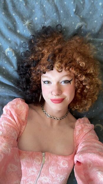 Full leaked Zoelagoblina private photo