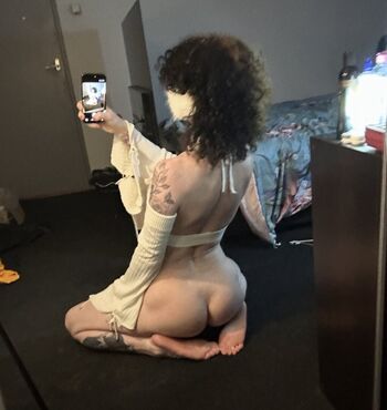 Full leaked Zoelagoblina private photo