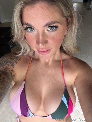Full leaked Zoeneli private photo