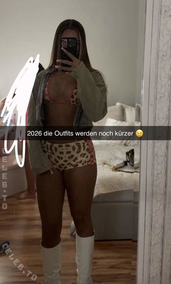 Full leaked Zoesalg private onlyfans photo