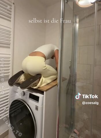 Full leaked Zoesalg private onlyfans photo