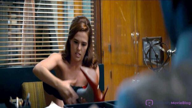 Full leaked Zoeydeutch private photo