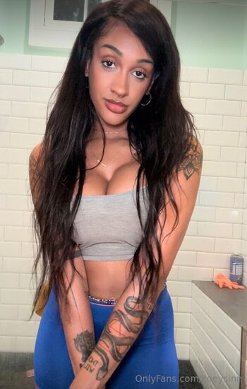 Full leaked Zoeysinnfree private photo
