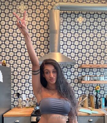Full leaked Zoeysinnfree private photo