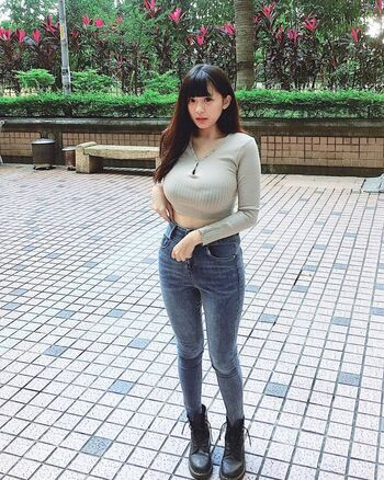 Full leaked Zoeytaiii page private onlyfans photo