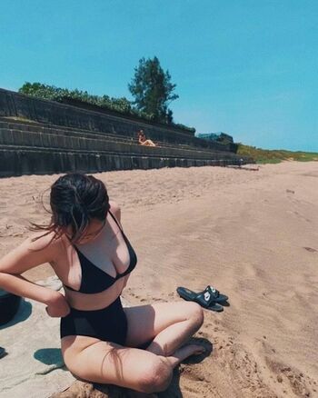 Full leaked Zoeytaiii private onlyfans photo