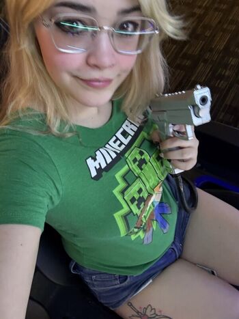Full leaked Zombie doll private photo