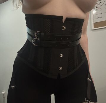 Full leaked Zombielolitas private onlyfans photo