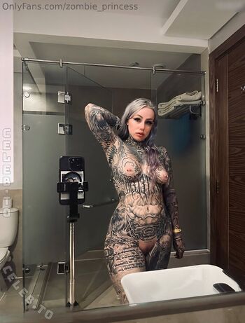 Full leaked Zombieprinzessin private onlyfans photo