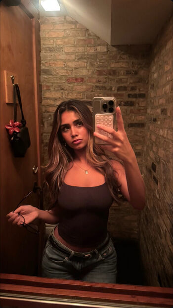 Full leaked Zoyaurkhan private onlyfans photo